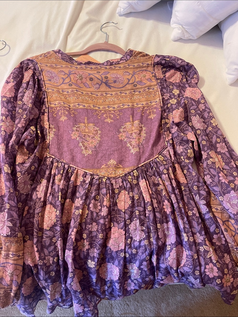 Spell Love Story Blouse - Picture 6 of 6